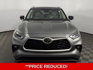 Used 2026 Toyota Highlander XLE video 2