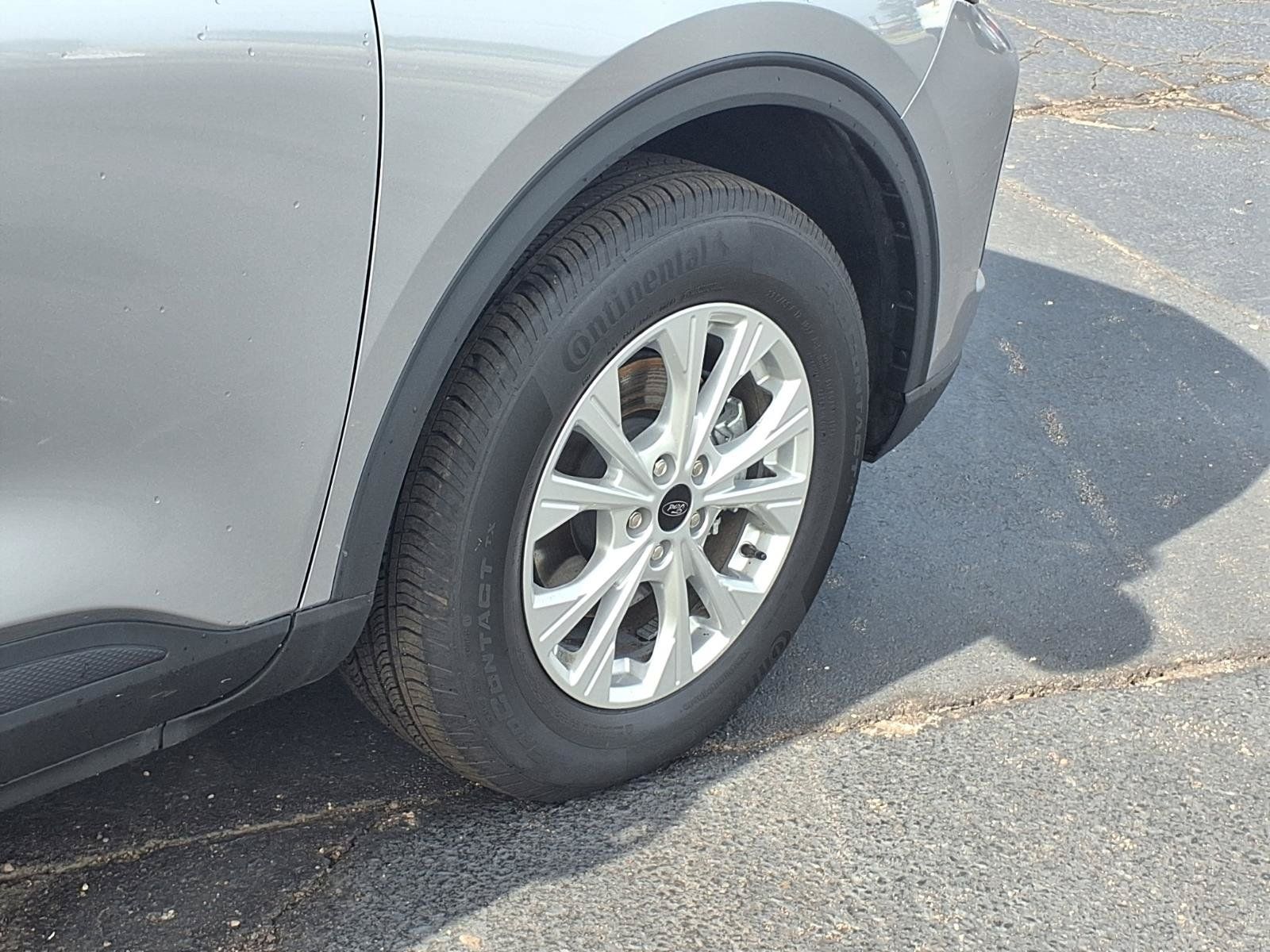 Certified 2024 Ford Escape Active AWD/4WD image 30