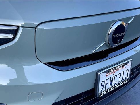 Used 2023 Volvo C40 P8 Recharge Ultimate image 33