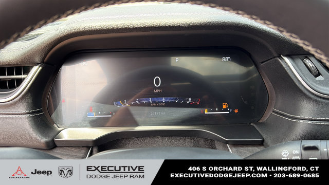 Used 2023 Jeep Grand Cherokee L Limited w/ Luxury Tech Group II AWD/4WD image 15