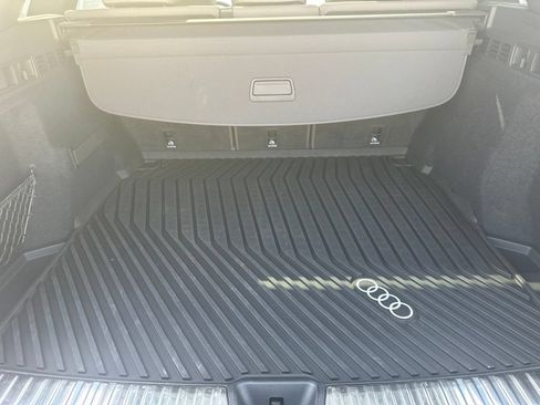 Used 2025 Audi Q5 Premium AWD/4WD image 23