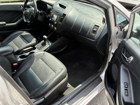 Used 2015 Kia Forte EX w/ Premium Package FWD image 19