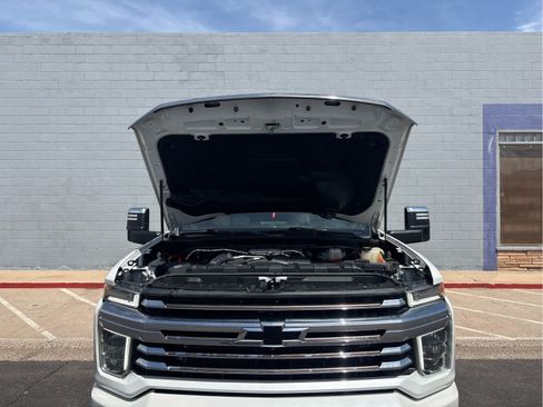 Used 2022 Chevrolet Silverado 3500 High Country w/ Safety Package II AWD/4WD image 17