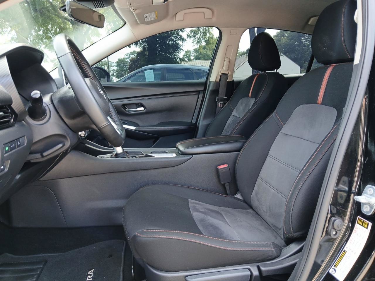 Used 2024 Nissan Sentra SR FWD image 19