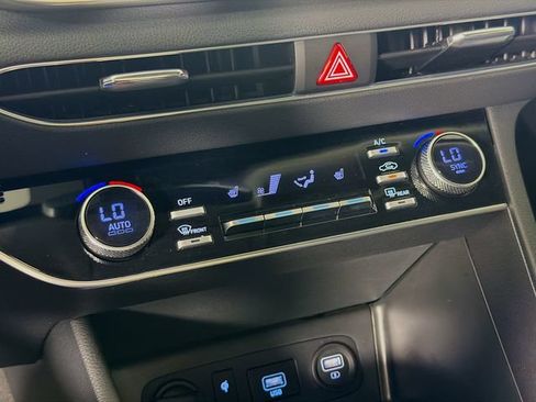 Used 2022 Hyundai Sonata SEL w/ Convenience Package FWD image 21
