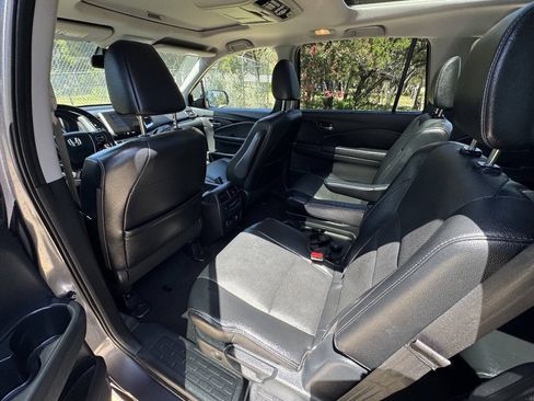 Used 2018 Honda Pilot Elite image 26