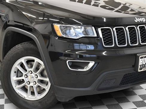 Used 2018 Jeep Grand Cherokee Laredo image 15