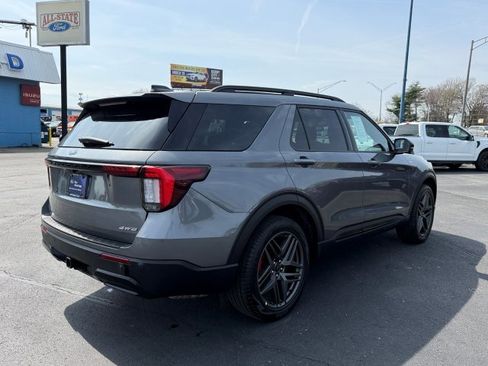 Certified 2025 Ford Explorer ST-Line w/ ST-Line Street Pack AWD/4WD image 8