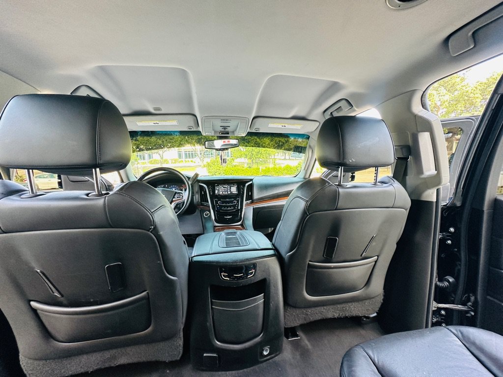 Used 2018 Cadillac Escalade 4WD image 21