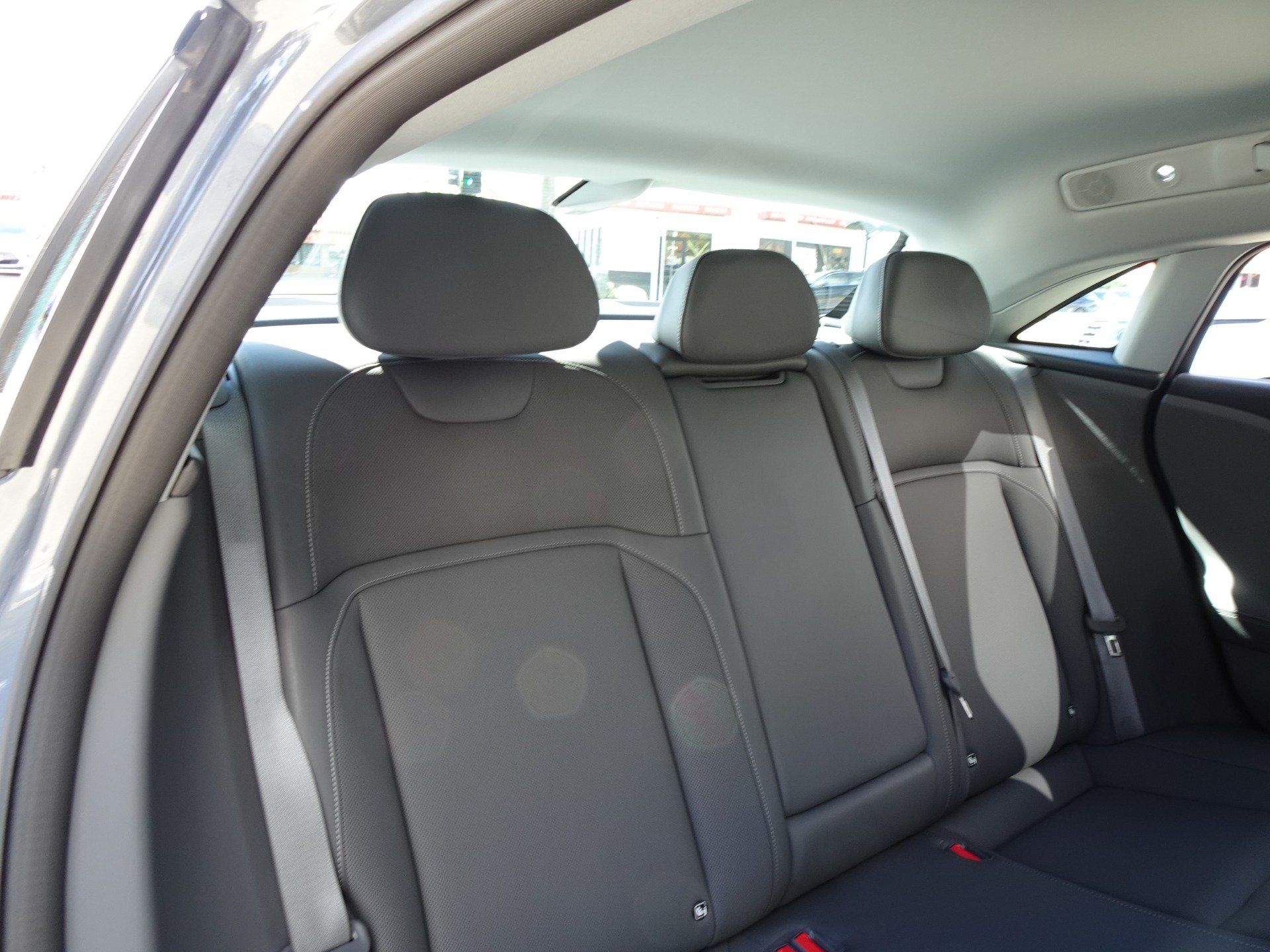 Used 2025 Lucid Air Touring AWD/4WD image 18