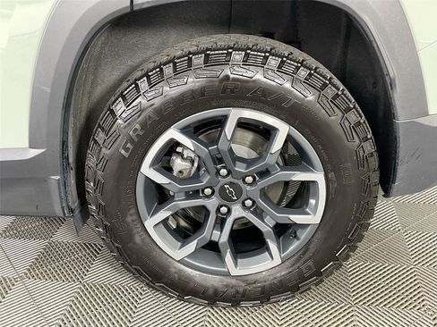 Used 2026 Chevrolet Equinox ACTIV w/ Convenience Package III AWD/4WD image 34