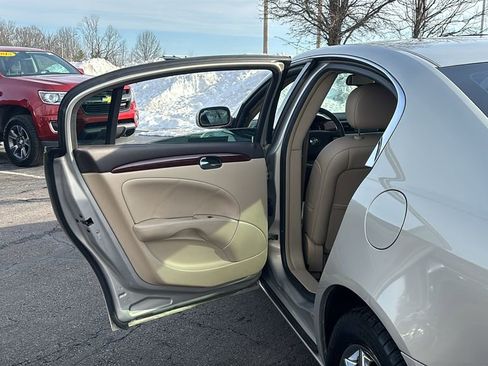 Used 2008 Buick Lucerne CXL w/ Driver Confidence Package image 27