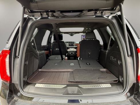 Used 2023 GMC Yukon Denali Ultimate AWD/4WD image 31