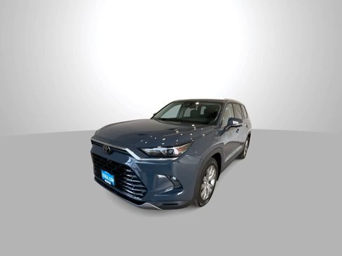 Used 2025 Toyota Grand Highlander AWD Hybrid image 4