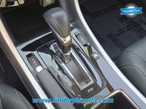 Certified 2017 Honda Accord Touring image 39