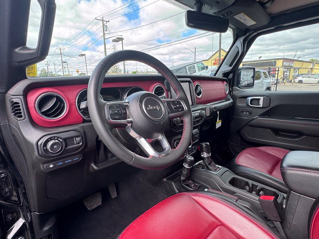 Used 2023 Jeep Wrangler Unlimited Rubicon 4xe AWD/4WD image 13