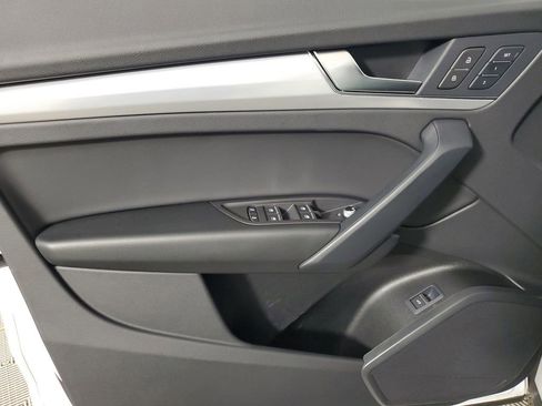 Used 2025 Audi Q5 2.0T Premium image 19