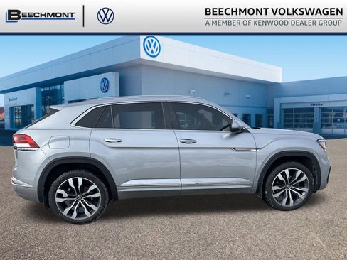 Used 2021 Volkswagen Atlas Cross Sport SEL R-Line image 8