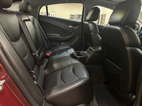 Used 2017 Chevrolet Volt Premier w/ Driver Confidence II Package image 24