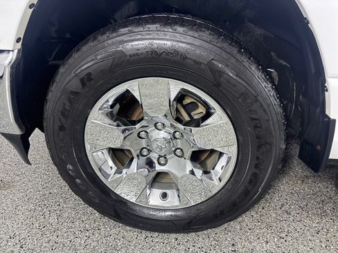 Used 2022 RAM 1500 Big Horn AWD/4WD image 17