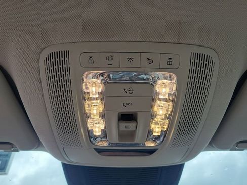 Used 2021 Mercedes-Benz GLS 580 4MATIC image 24