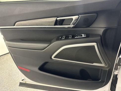 Used 2022 Kia Telluride EX w/ EX Premium Package image 21