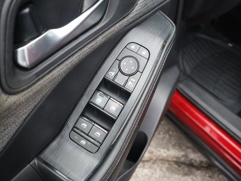 Used 2021 Nissan Rogue SV image 17