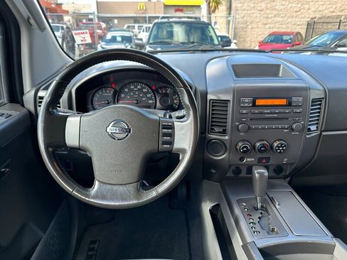 Used 2007 Nissan Titan SE image 18