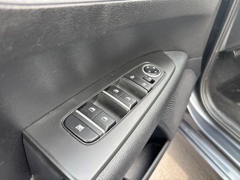 Used 2022 Kia Forte LXS FWD image 14