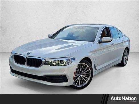 Used 2019 BMW 530e w/ Convenience Package RWD image 1