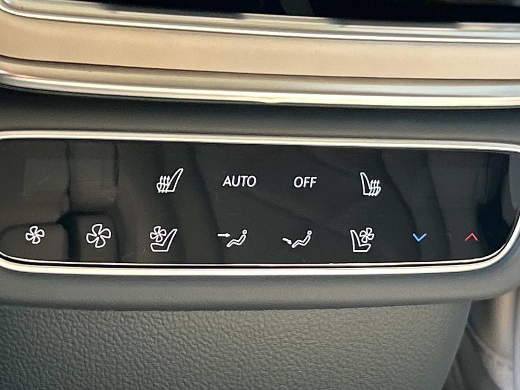New 2027 Genesis GV80 3.5T Prestige AWD/4WD image 24
