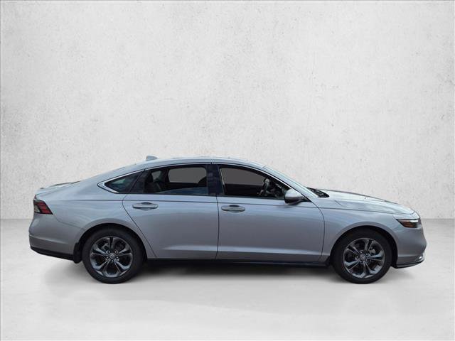 Used 2023 Honda Accord EX image 4