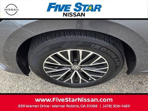 Used 2020 Volkswagen Jetta SE FWD image 17