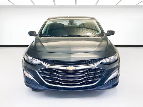 Used 2020 Chevrolet Malibu LS FWD image 2