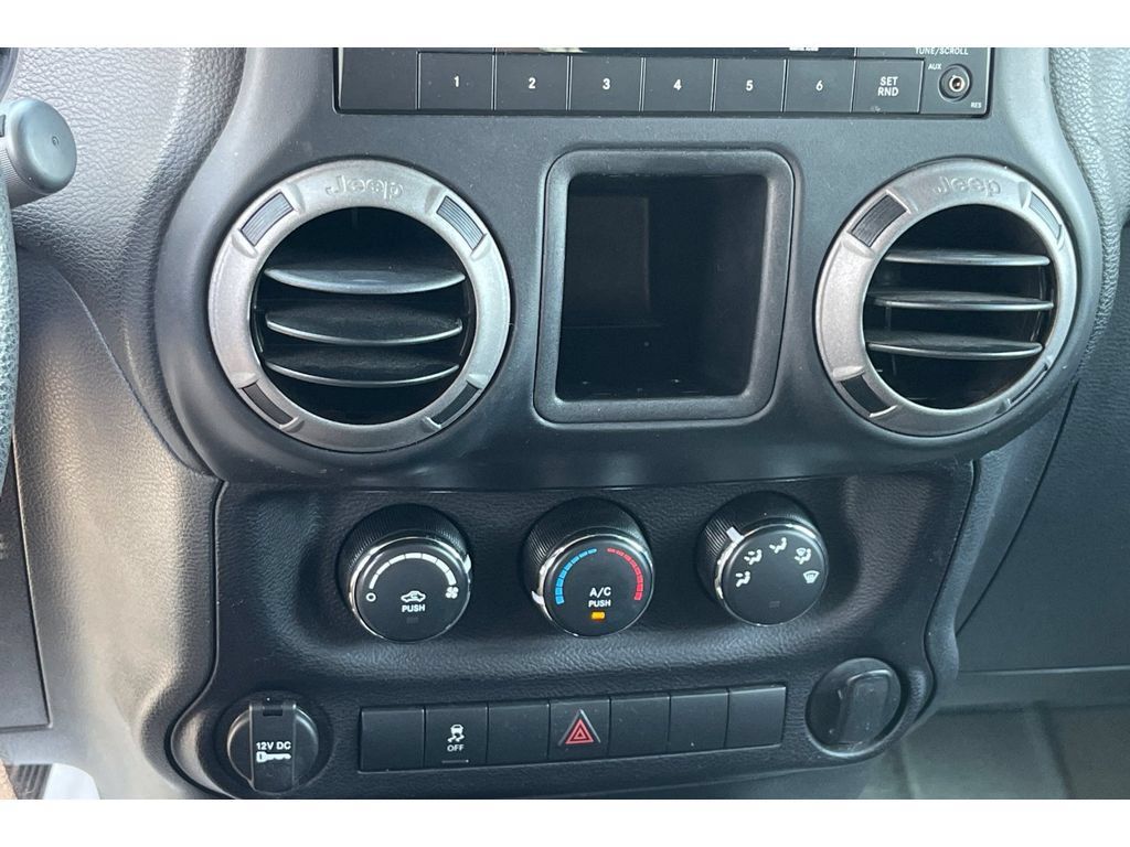 Used 2016 Jeep Wrangler Unlimited Sport AWD/4WD image 26