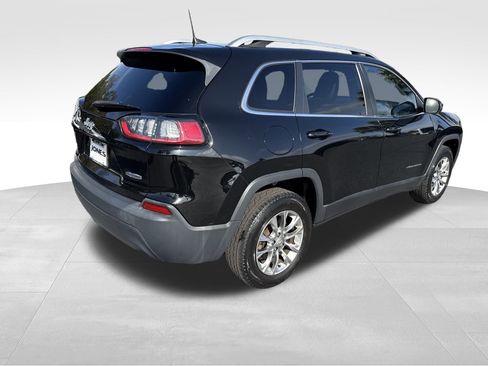 Used 2019 Jeep Cherokee Latitude Plus w/ Cold Weather Group image 8