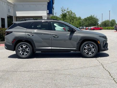 New 2025 Hyundai Tucson XRT image 8
