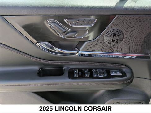 New 2025 Lincoln Corsair Grand Touring image 7