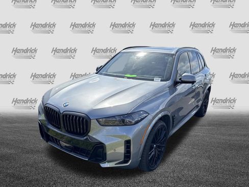 Used 2024 BMW X5 xDrive40i w/ Executive Package image 7