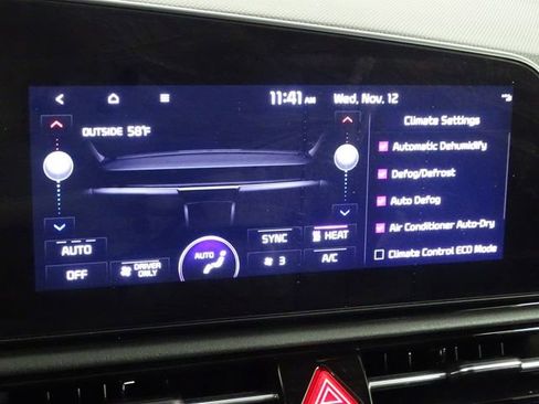 Certified 2023 Kia Niro Wave image 42