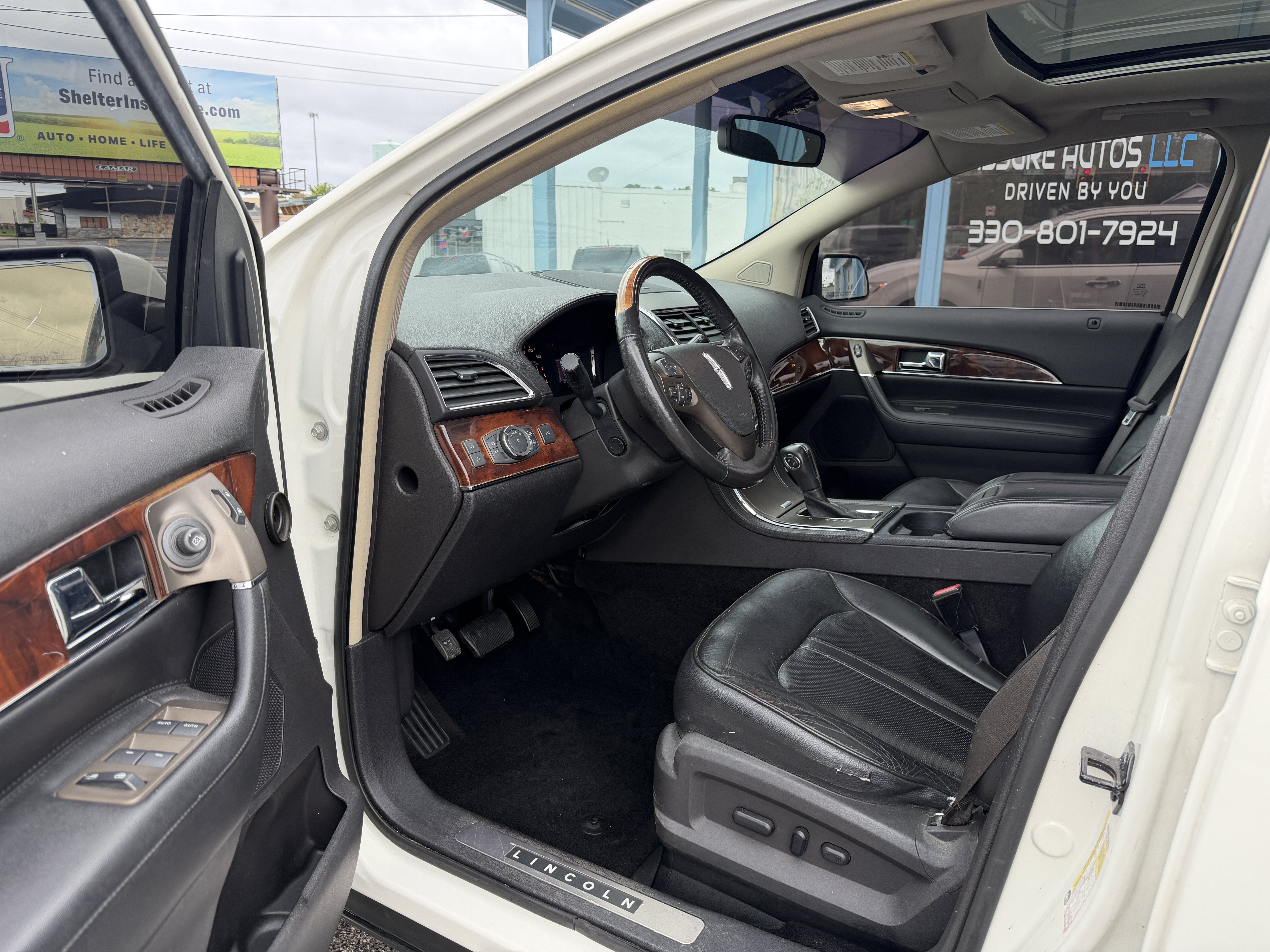 Used 2012 Lincoln MKX AWD image 9