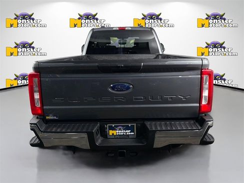 Used 2023 Ford F250 XLT image 6