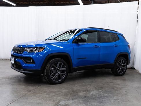 New 2026 Jeep Compass Latitude AWD/4WD image 3