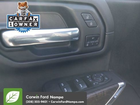 Used 2022 GMC Sierra 3500 Denali w/ Denali Ultimate Package image 11