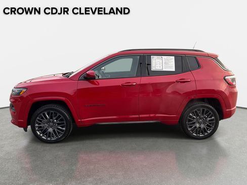 Used 2022 Jeep Compass Limited image 7