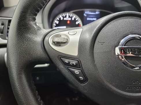 Used 2017 Nissan Sentra SR w/ Driver's Assist Package FWD image 32