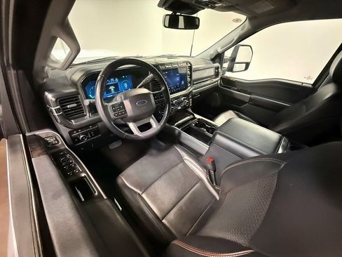 Used 2024 Ford F250 Lariat w/ FX4 Off-Road Package image 2