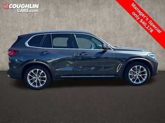 Used 2023 BMW X5 xDrive40i video 3