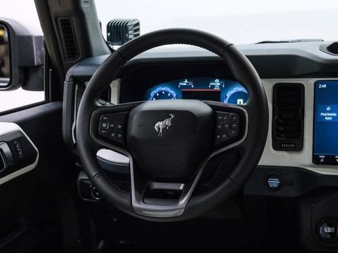 Used 2025 Ford Bronco Heritage Edition image 52