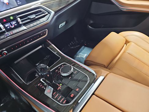 Used 2021 BMW X5 xDrive40i w/ Premium Package image 27
